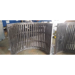 SARINGAN MESIN HAMMER MILL HARDOX SARINGAN GILINGAN HAMMER